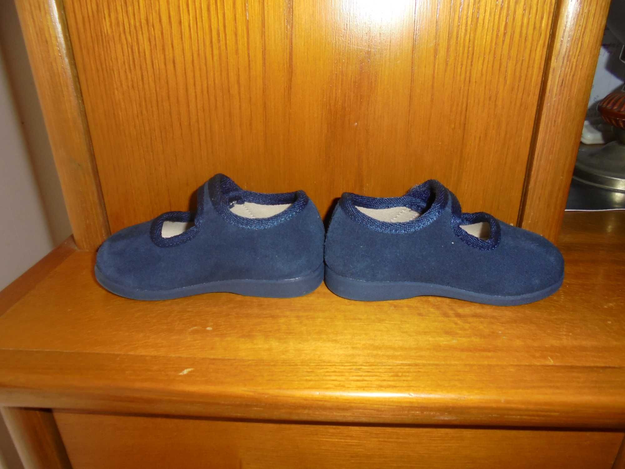 sapatos de menina cor azul lindos