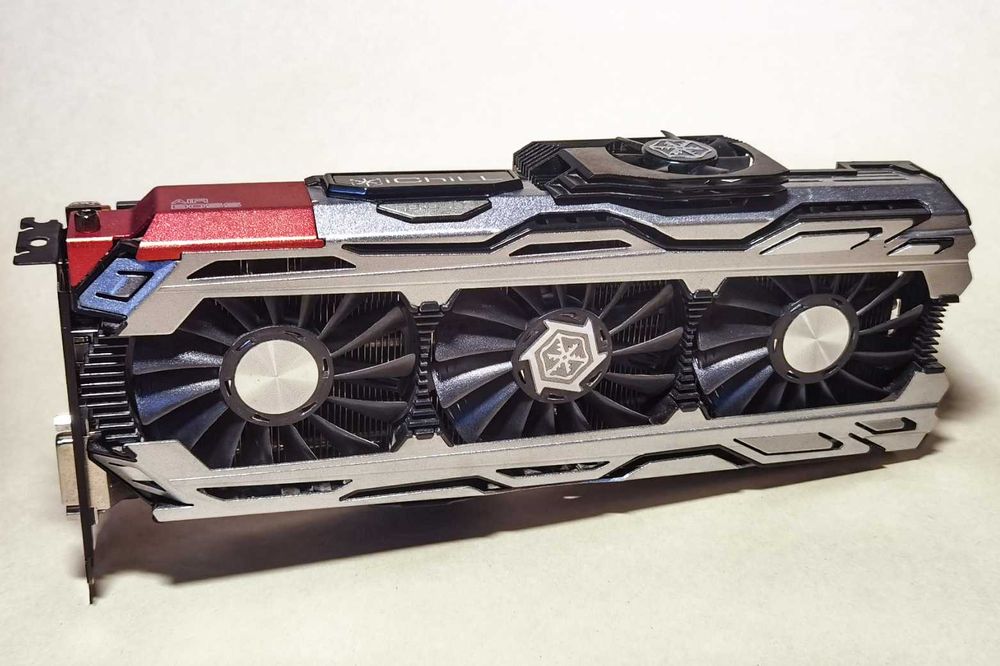 Відеокарта INNO3D GeForce GTX 1070 iChill HerculeZ X4 8GB GDDR5