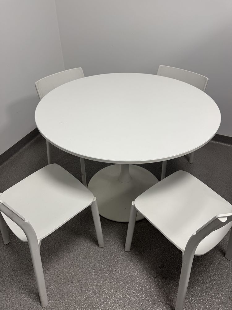 Stół 4 krzesła Docksta IKEA Janinge