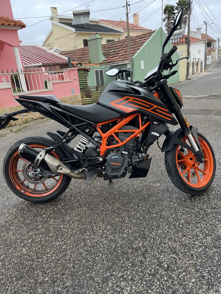 Ktm Duke 125, 18000 km, 2021