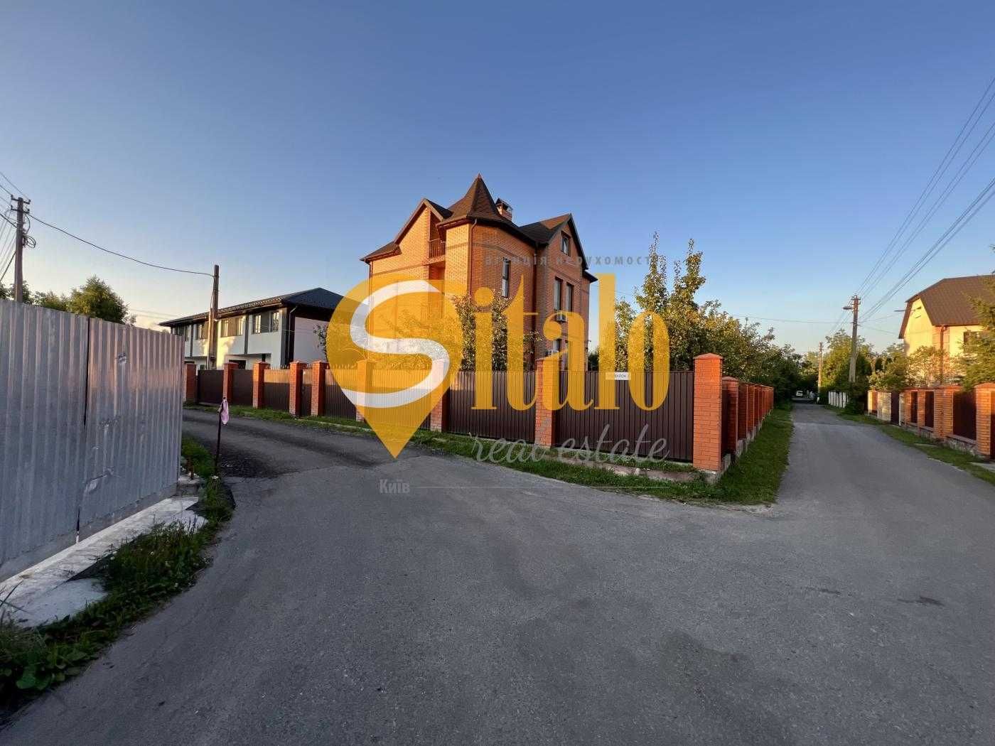 Таунхаус з крутою ціною на Осокорках, 110 кв.м, 2.3 сотки, метро 5 км