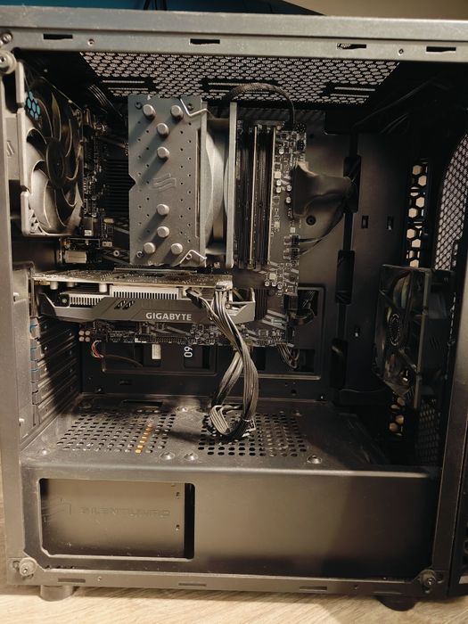 Komputer gamingowy + monitor