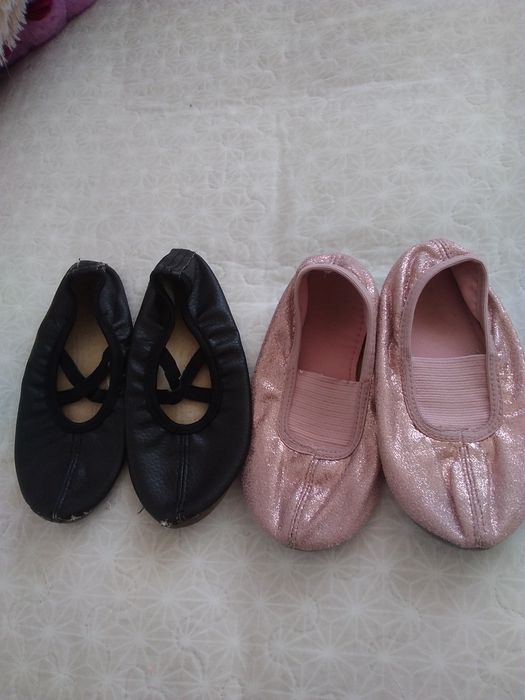 R26/16cmzestaw 2 pary baletki skórzane Smyk i H&M