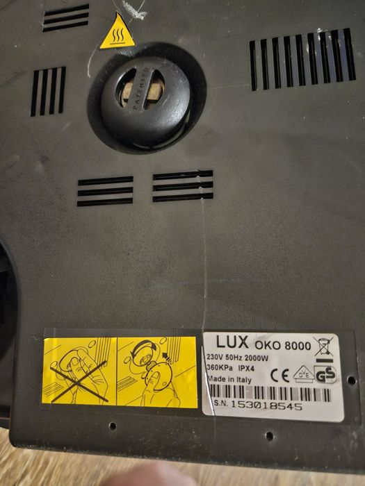 Парогениратор пароочиститель Италия с утюгом и гладильной доской