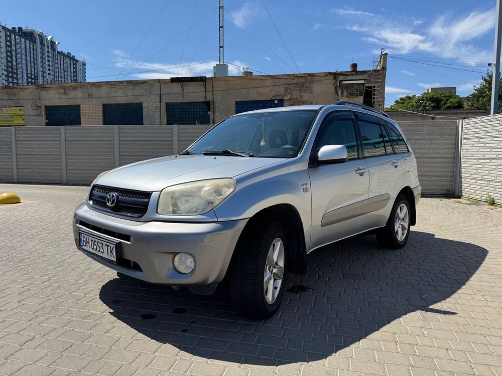 Toyota Rav 4 надежная и не прихотливая