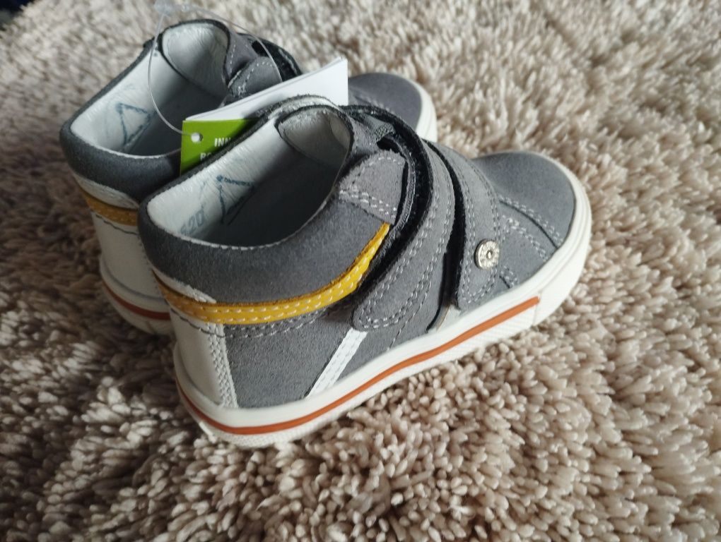 Buty nowe rozmiar 21