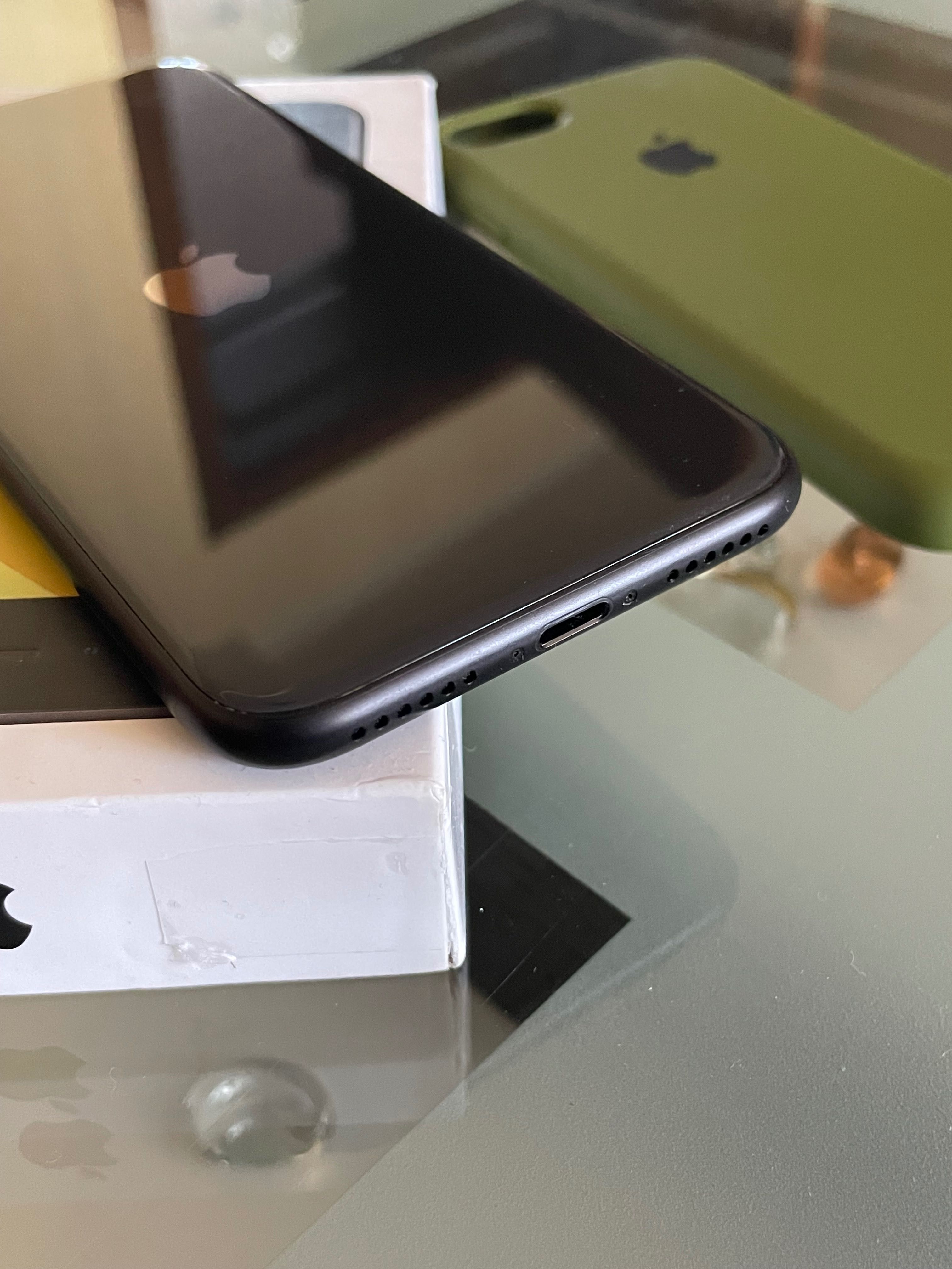 iPhone SE 2020 Black Neverlock