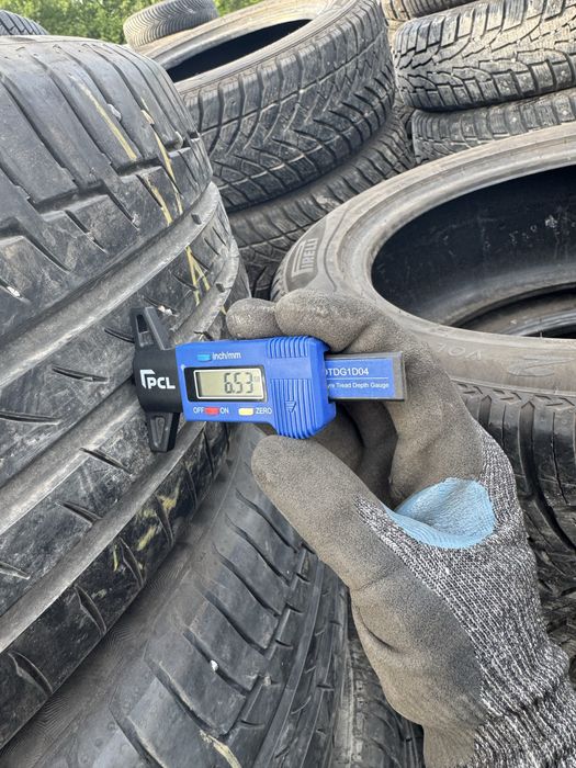 Шини 225/55 R19 Continental літо , як нові 2 шт