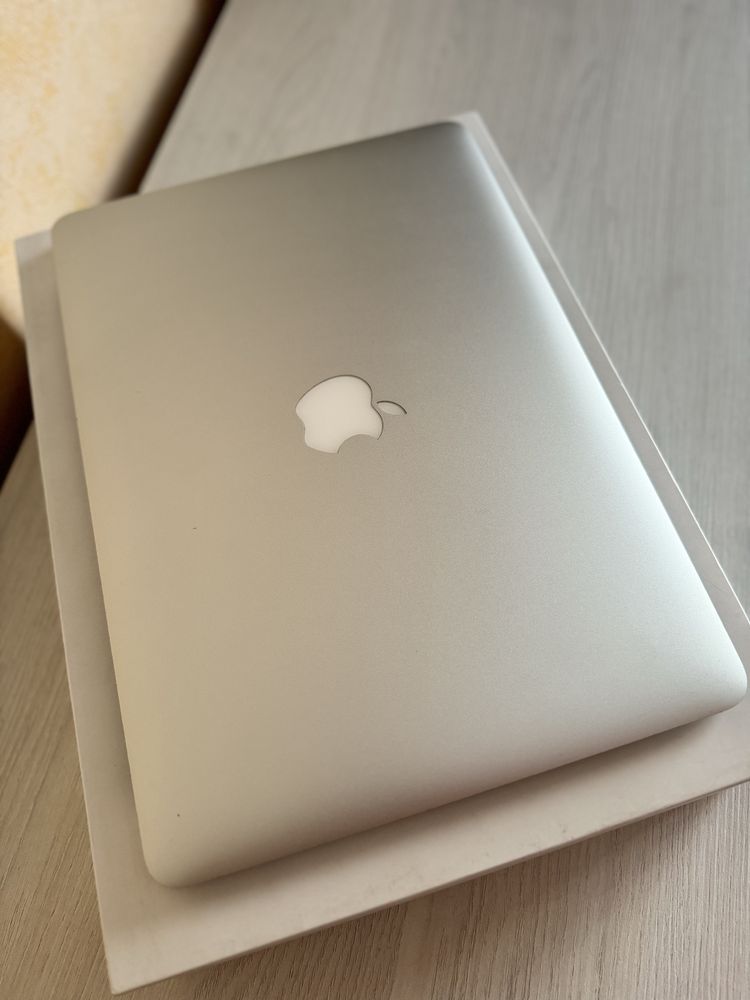 MacBook Air 13-inch, 2015