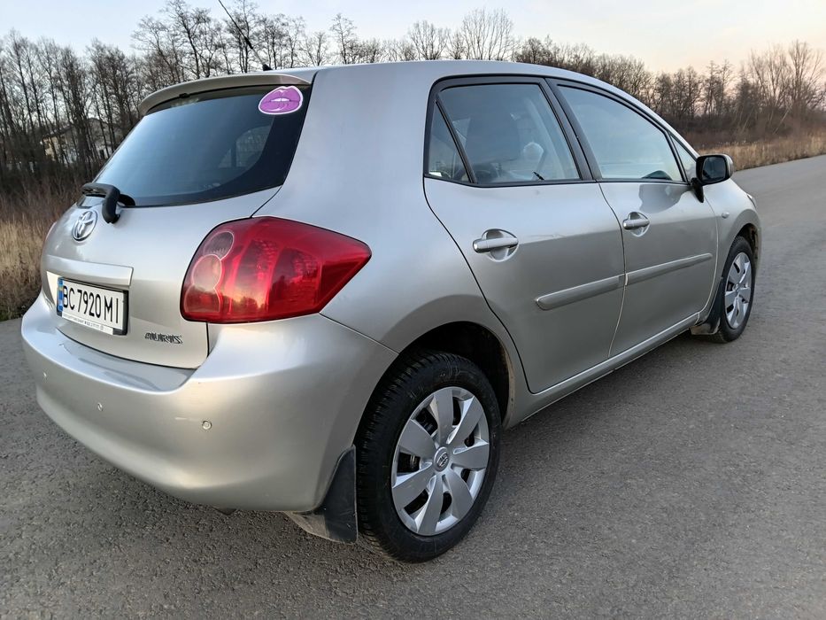 Тайота Ауріс 2008р