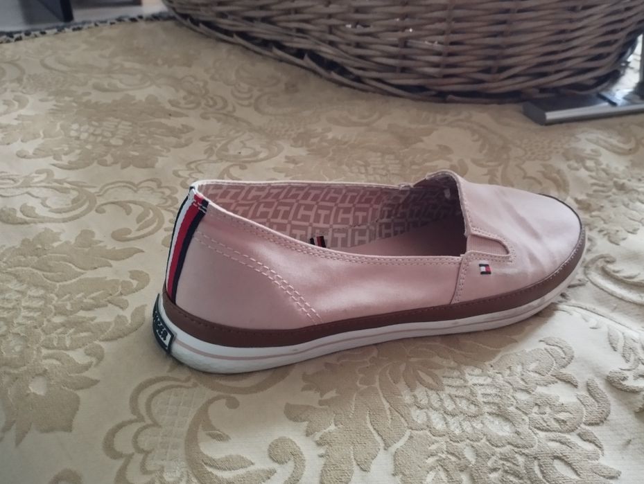 Жіночі сліпони Tommy Hilfiger,гумаки Wild Roses