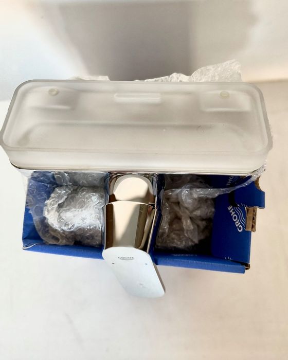 Grohe Eurosmart Cosmopolitan Змішувач для душу 32837000 + ПОЛИЧКА