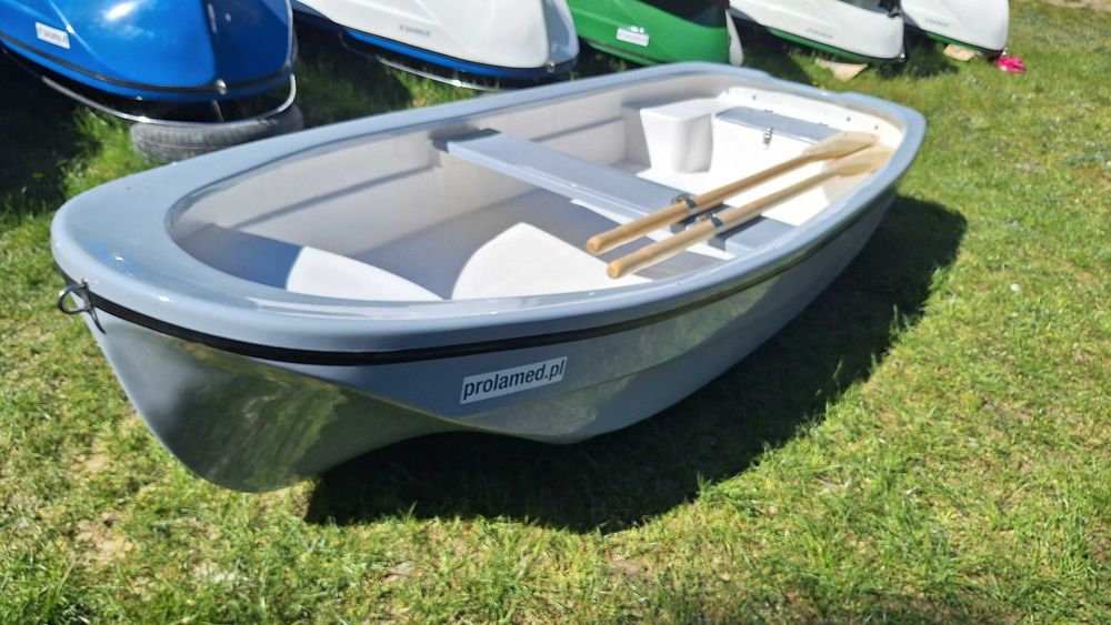 Na ryby, łódka turystyczna , łódz wędkarska, wiosłowa,