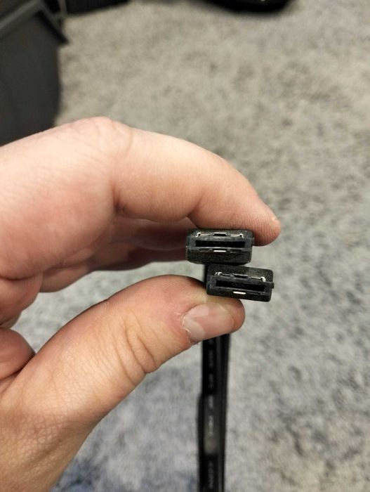 Kabel SATA 0,5 metra czarny