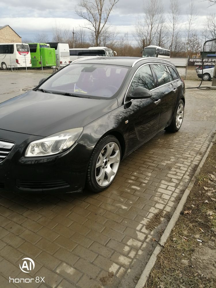 Опель інсігнія 2010