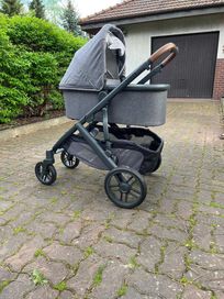 Uppababy Vista V2 z dodatkową spacerówką.