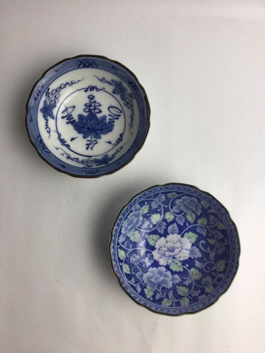 Taças asiáticas antigas