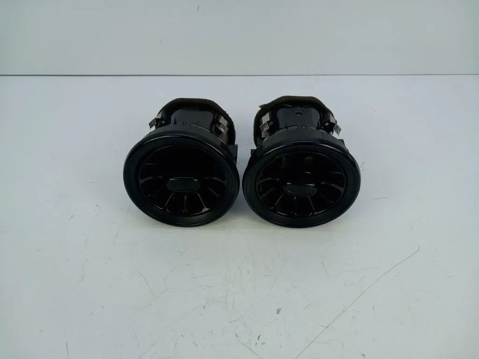 Kratka Nawiewu Konsoli Lewa Prawa Mercedes Sprinter 907 910 A9108303201