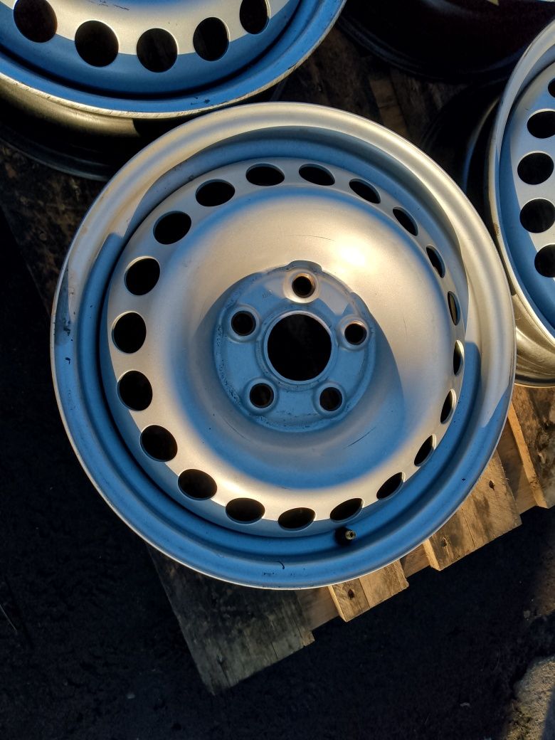 Felgi stalowe VW T5 T6 16