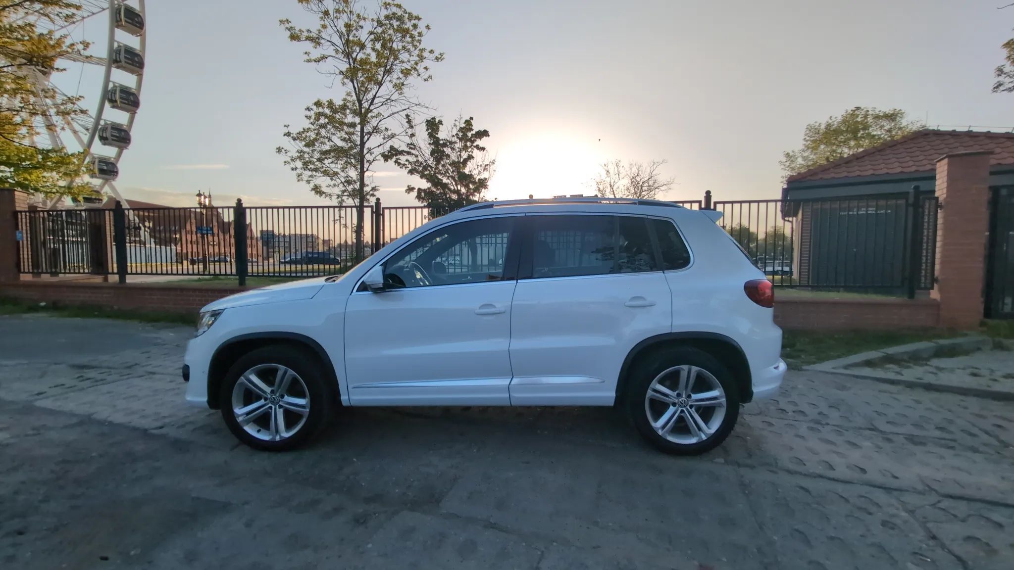 Volkswagen Tiguan VW TIGUAN 1.4 TSI Sport&Style DSG - R Line