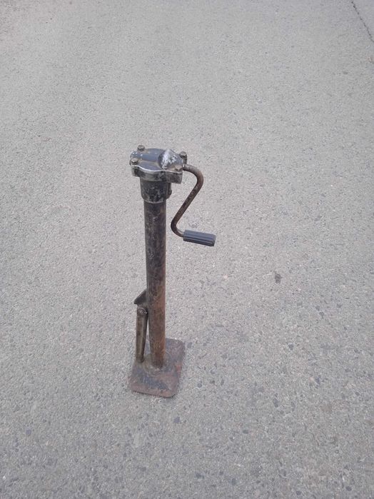 Домкрат ГАЗ 24 - 31 ,,Волга'' є доставка OLX