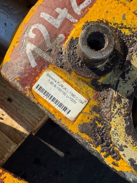 siłownik hydrauliczny duży 3 szt komplet do ładowarki furukawa