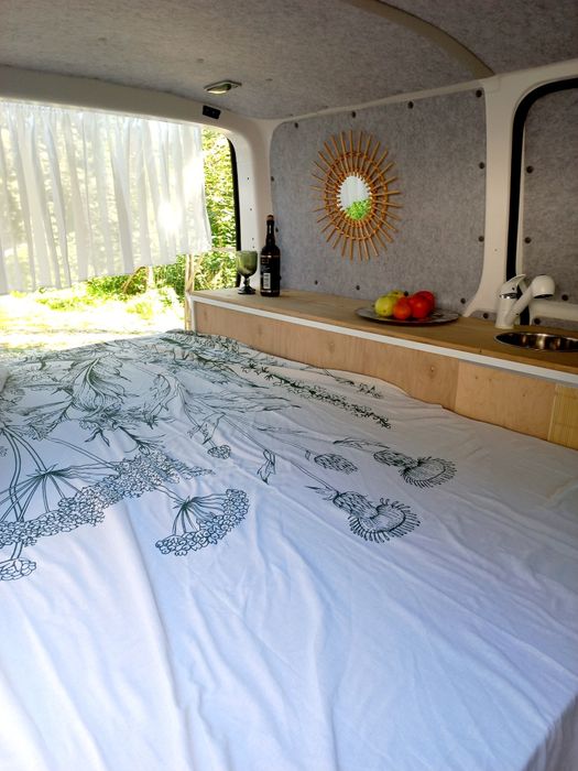 Wynajem kampera campervana, WC, prysznic zewnętrzny