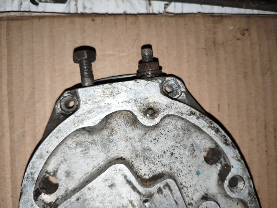 Pokrywa rozrządu plaster M72