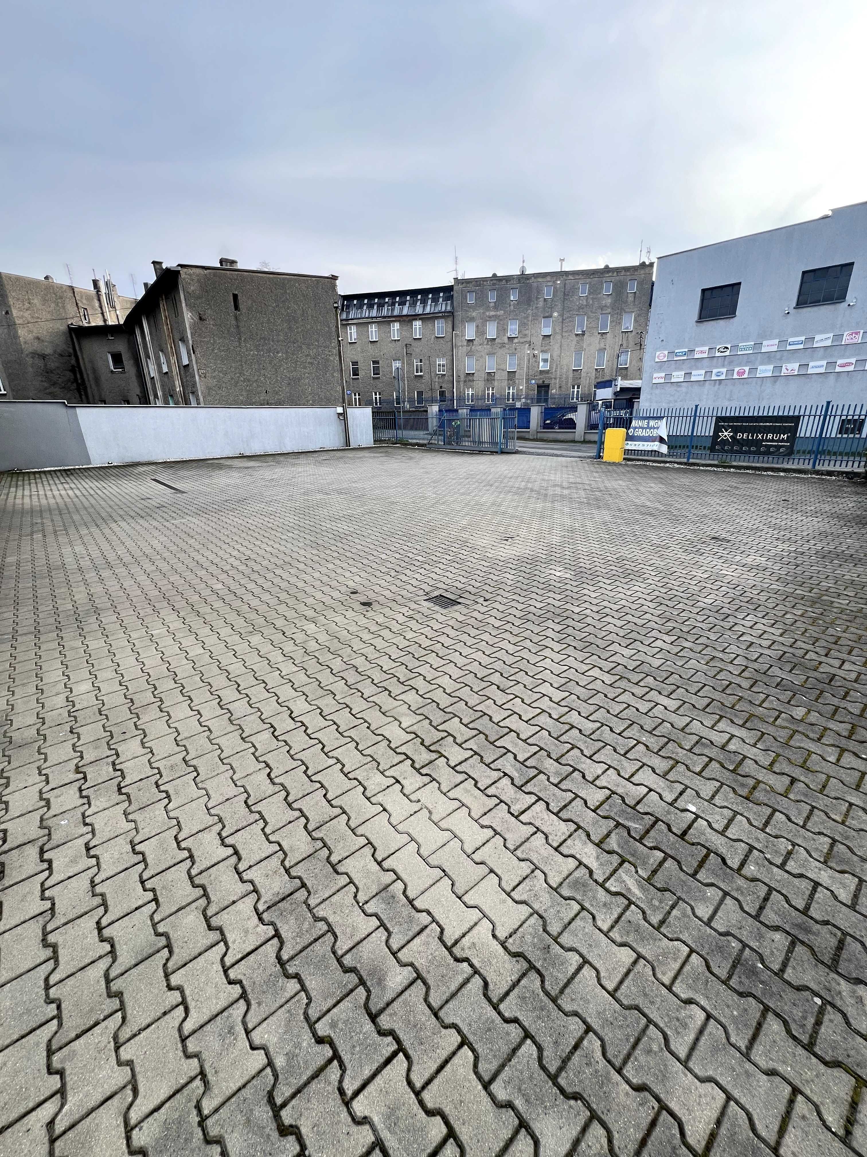 Lokal Handlowo-Usługowy 80m2 + Duży Parking Do Wynajęcia