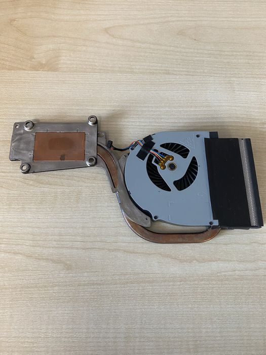 Вентилятор та радіатор охолодження DELL Е6540