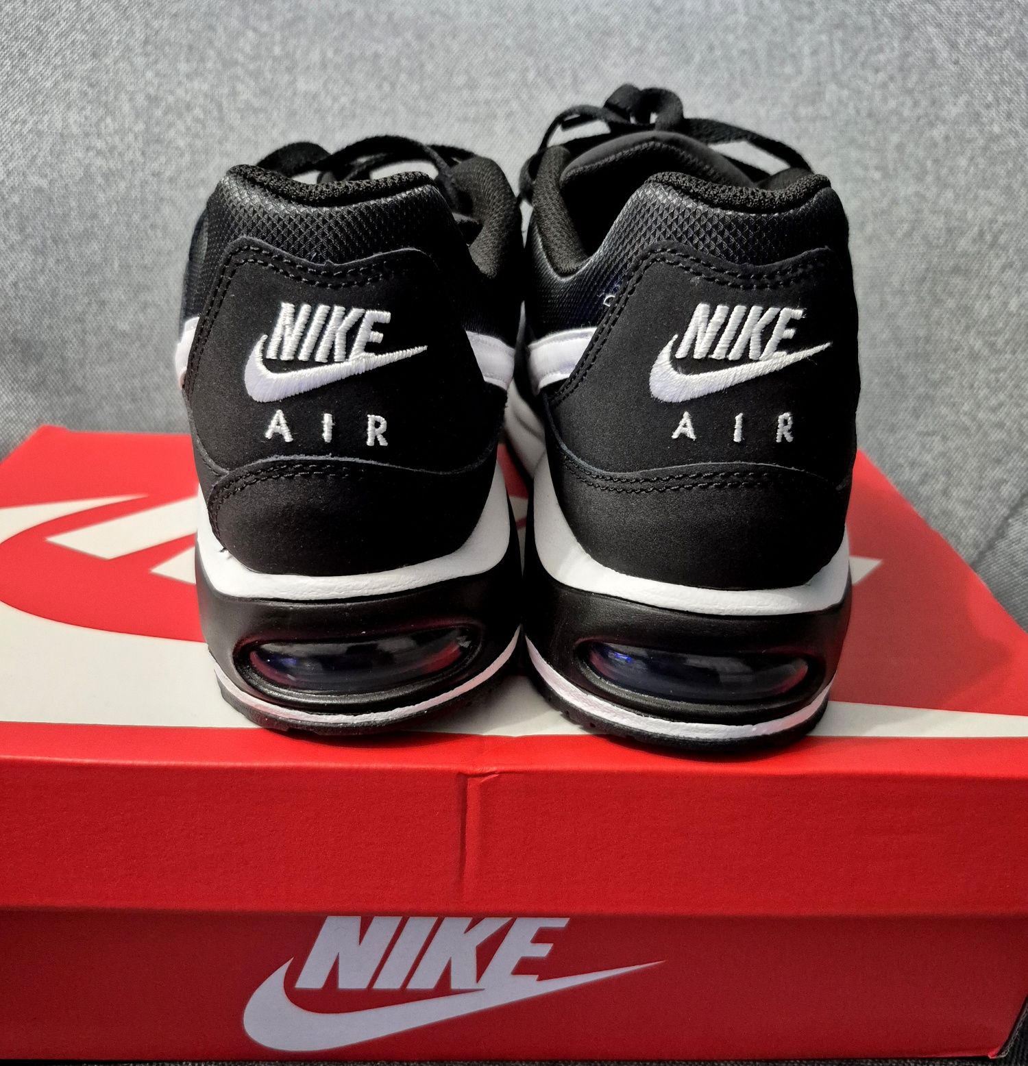 Nowe buty Nike Air Max Command rozmiar 42 (27cm) czarne