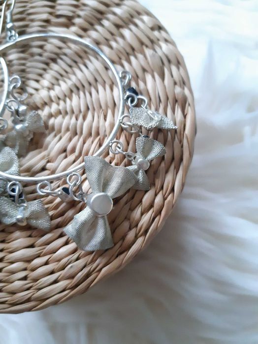 boho kolczyki koła kokardy romantyczne srebrny beżowy czarny