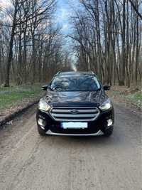 Автомобиль Ford Kuga 2019