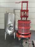 Cuba de Vinho em Inox 300 L