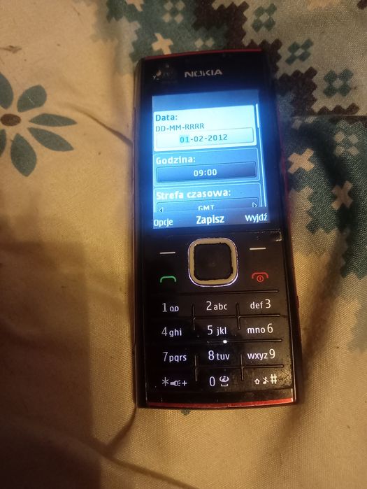 Sprzedam 30 telefonów plus baterie ładowarki etui sluchawki