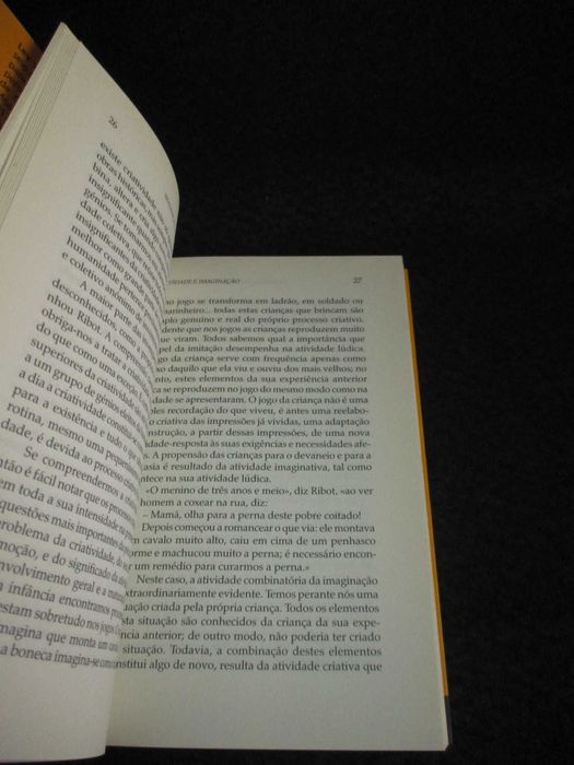 Livro Imaginação e Criatividade na Infância Lev Semenovitch Vygotsky