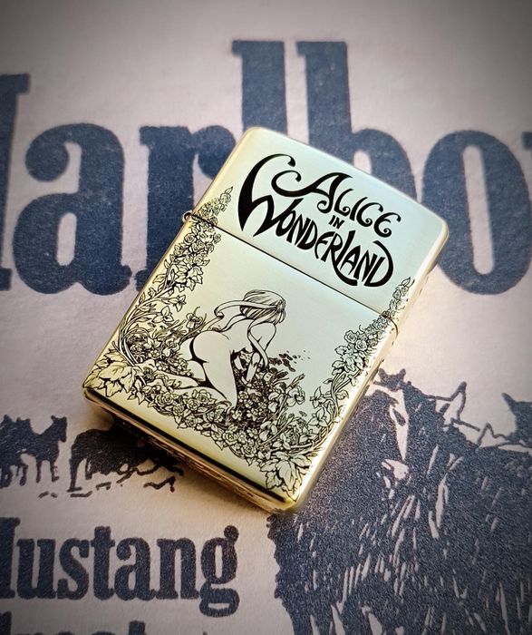 Новая оригинальная зажигалка Zippo Armor 168 с гравировкой Алиса