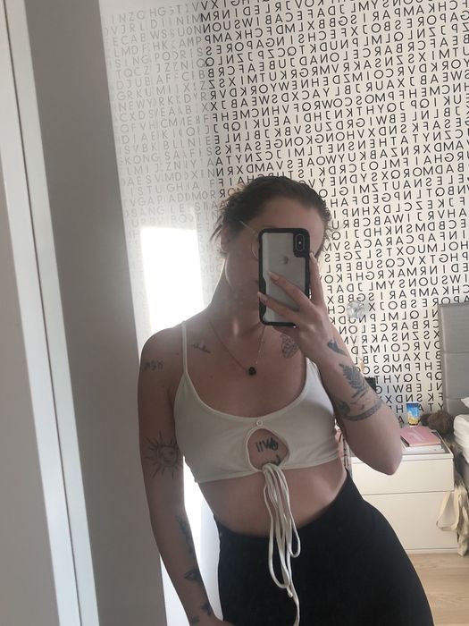 Biały crop top | STR