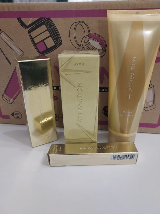 Zestaw Avon Atraction perfumy 30ml balsam perfumetka krem do rąk