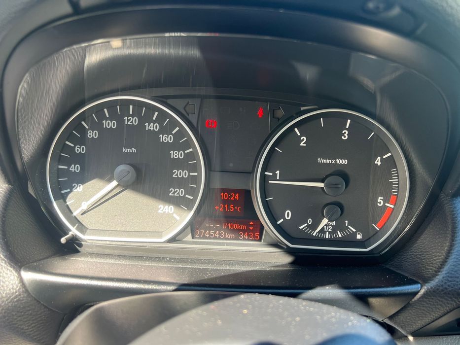 Vendo BMW 118D Pack M (Gasóleo)
