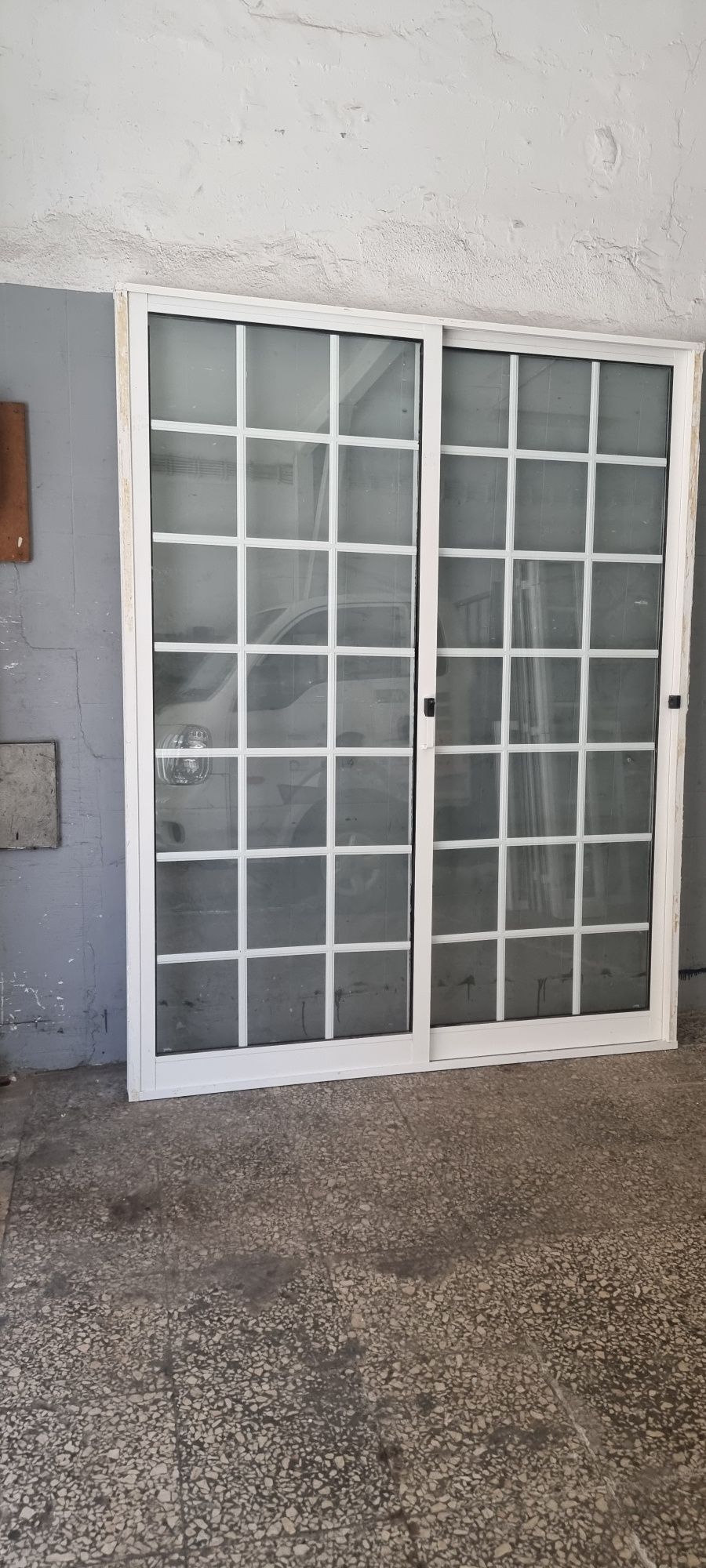Janela e porta usadas