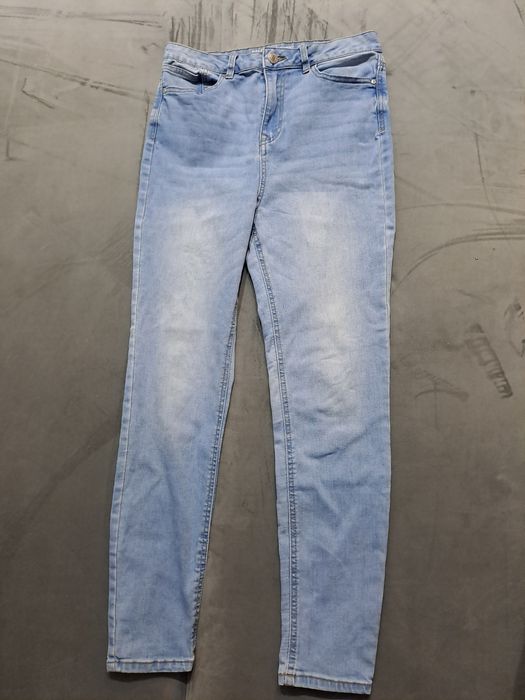 (1046] Spodnie skinny damskie r.38 Beloved
