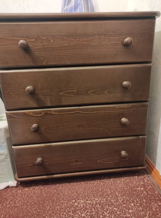 Деревянный комод горіх Скиф