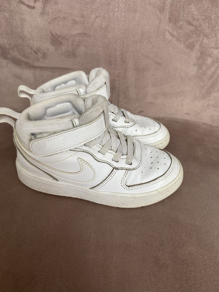 Кросівки nike на дівчинку або на хлопчика
