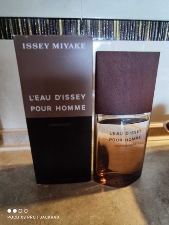 Issey Miyake 100ml, L'Eau D'Issey Pour Homme Wood & Wood intense.