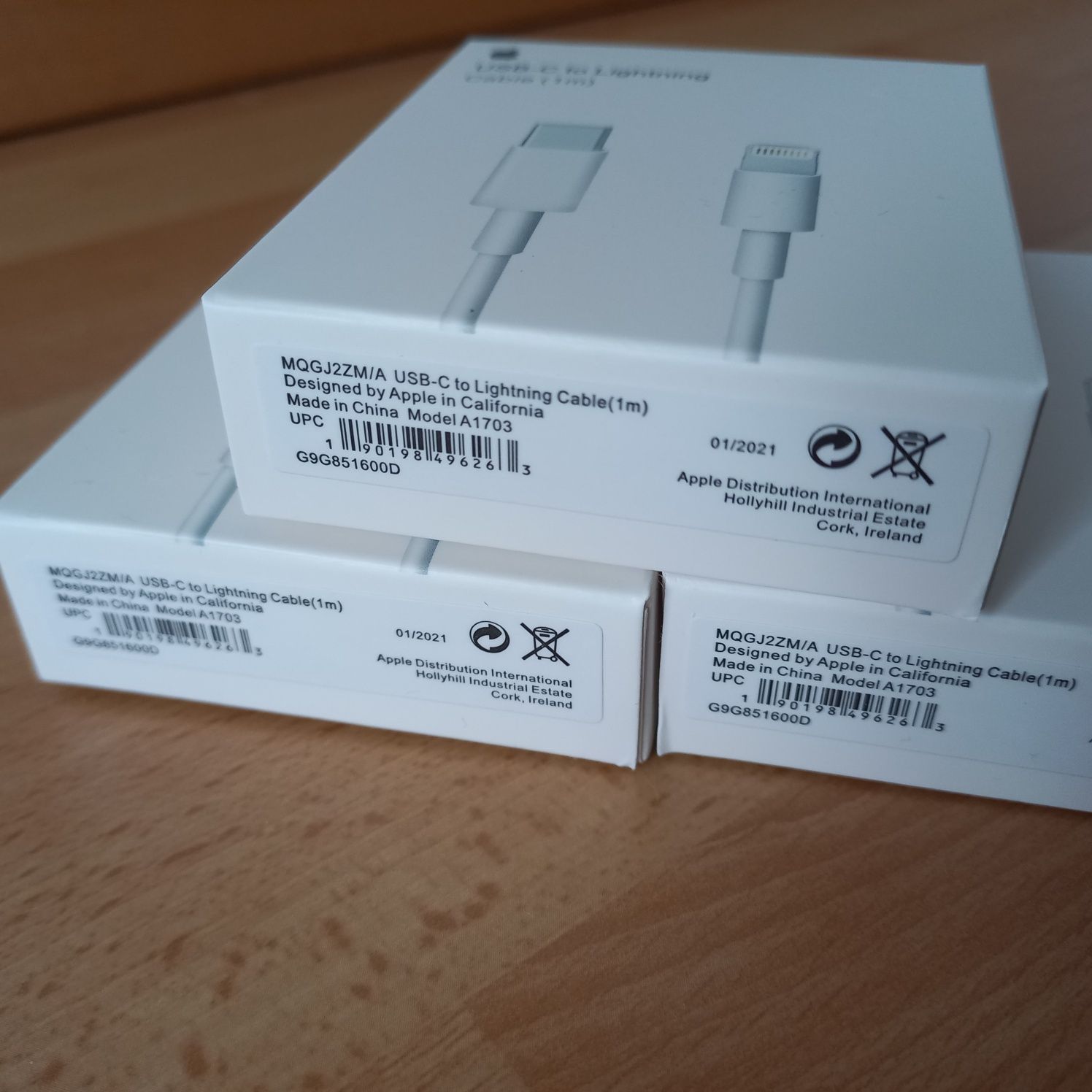 Kabel USB-C to Lightning do iPhone długość 1metr NOWY