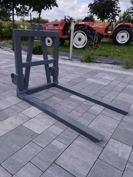 Paleciak na TUZ do małych ciągników Mocna konstrukcja Dostawa