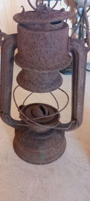 Stare lampy niekompletne