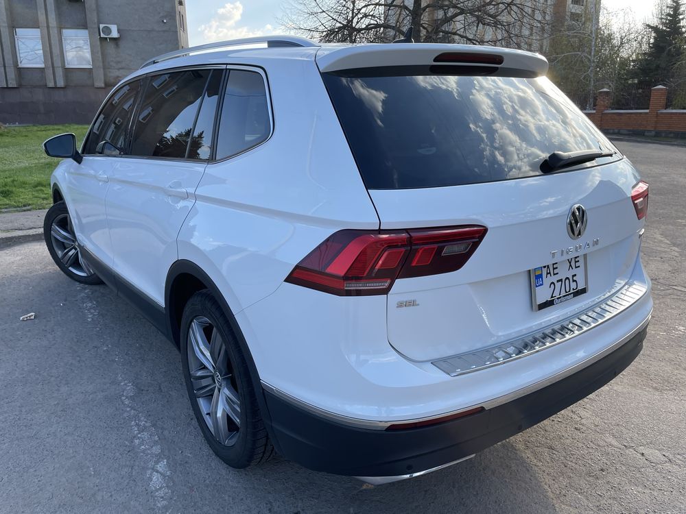 Продам Tiguan Allspace SEL Premium 2019