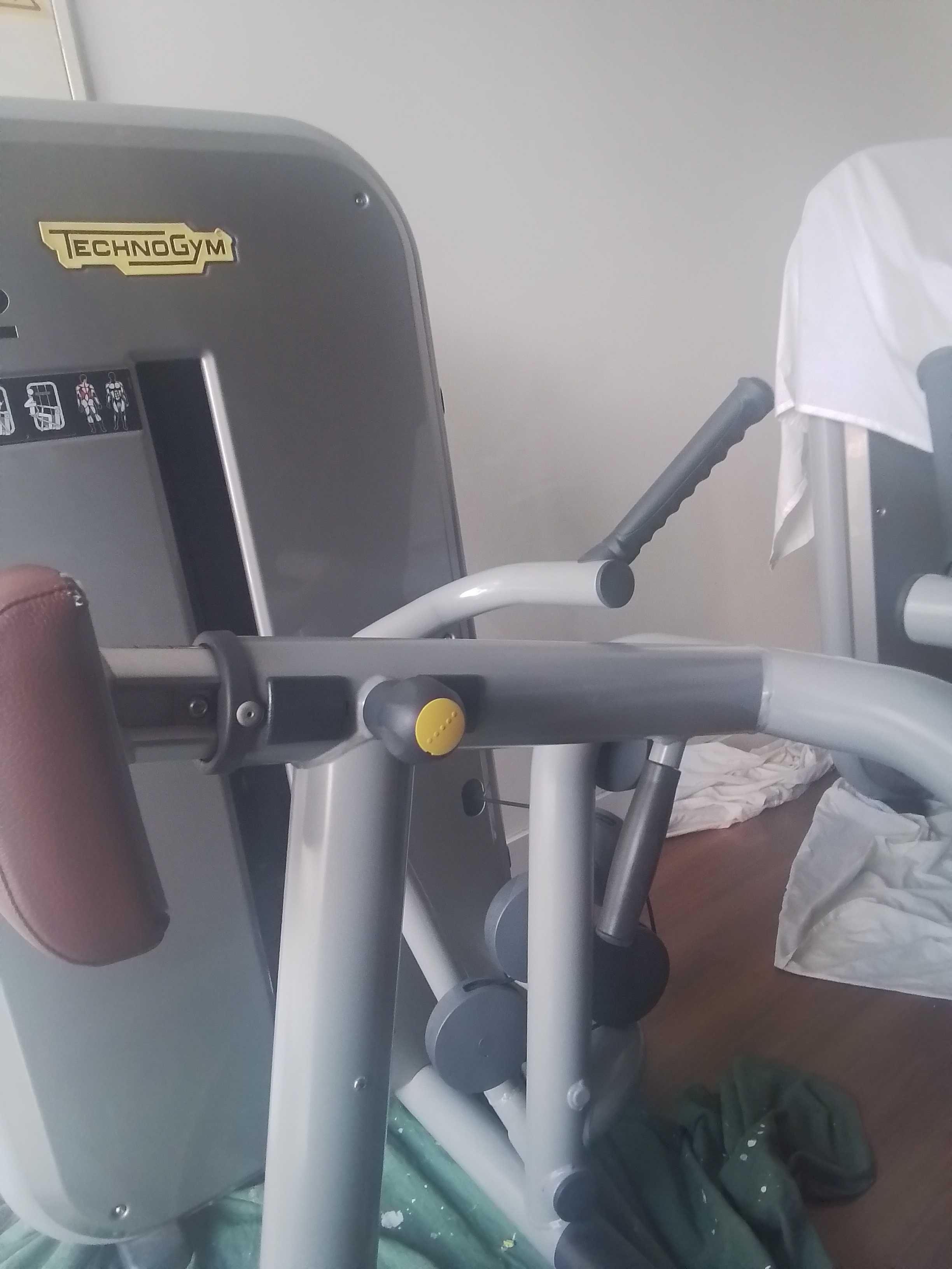 Low Row Technogym